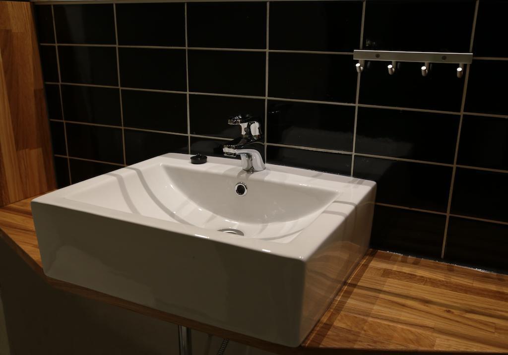 Hotelli Ville Apartment Tampere Ruang foto